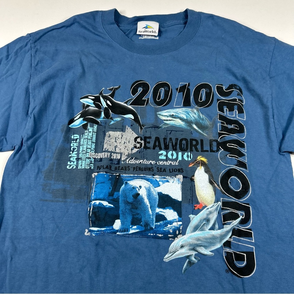 Sea World Sea Animal Art Shirt 2010 Mens Medium RARE
